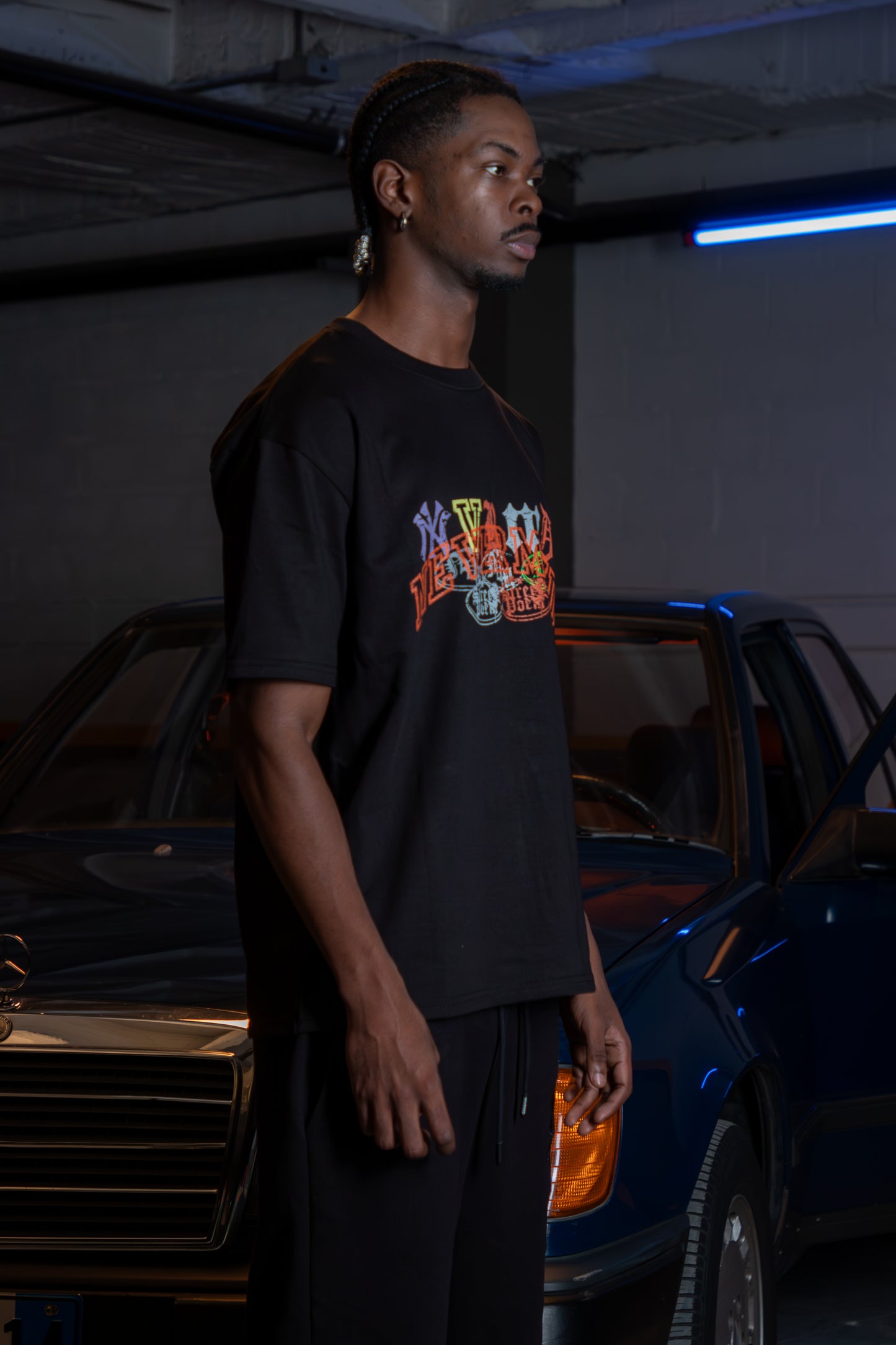 T-SHIRT BLACK